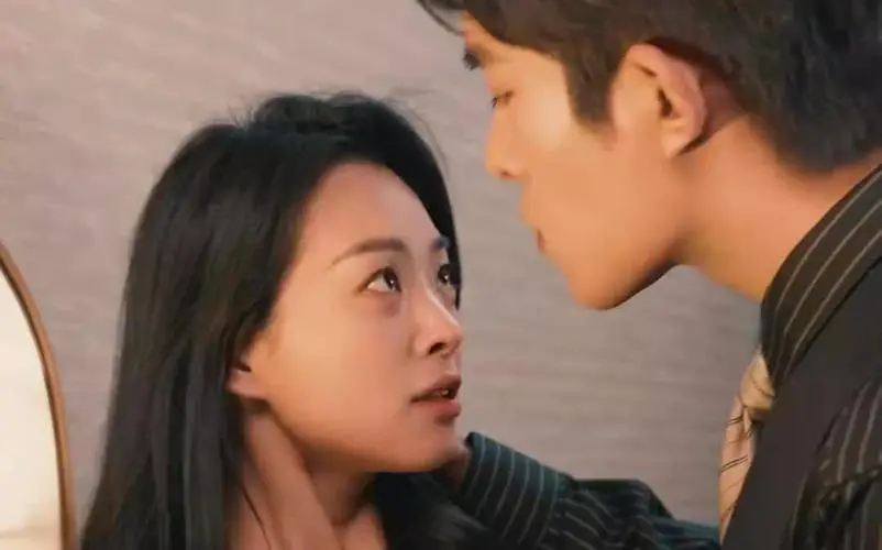 《失忆后，霍总对我又宠又撩》：霸总失忆上演“我老婆在哪？”—— 2026把乐带回家 式神操作，甜到爆炸！